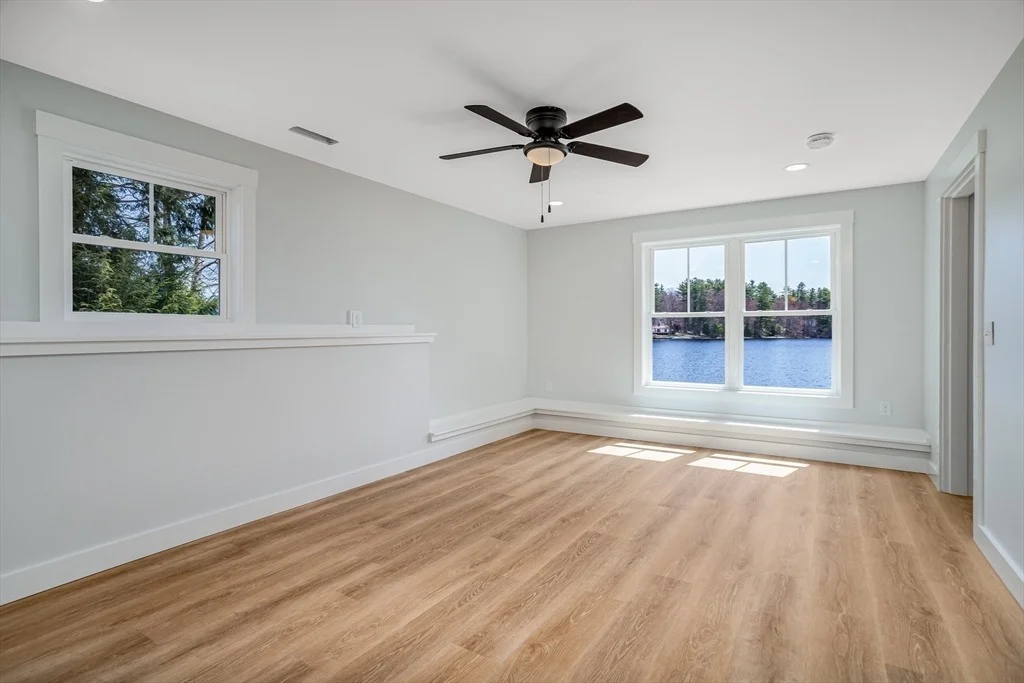 Photo of 74 Lakeshore Dr