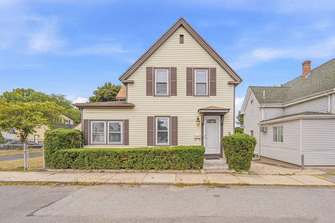 Photo of 27 Houston Pl