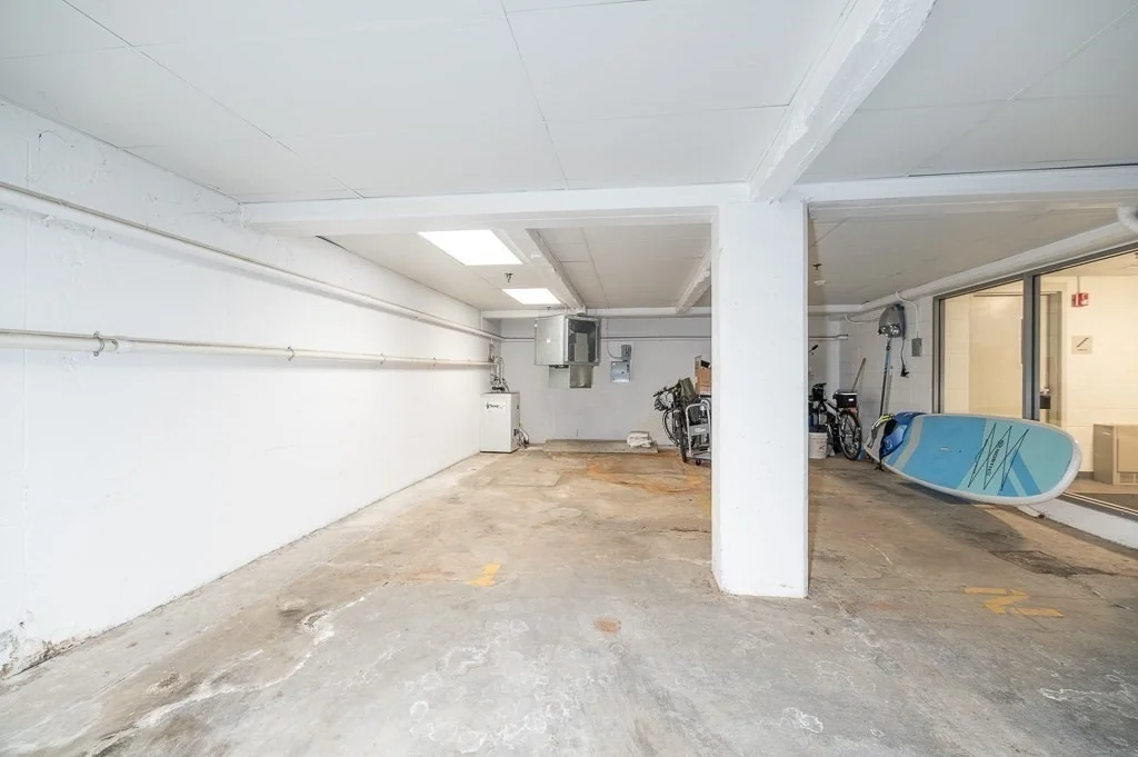 Photo of Unit 401 at 24 Cobblestone Lane