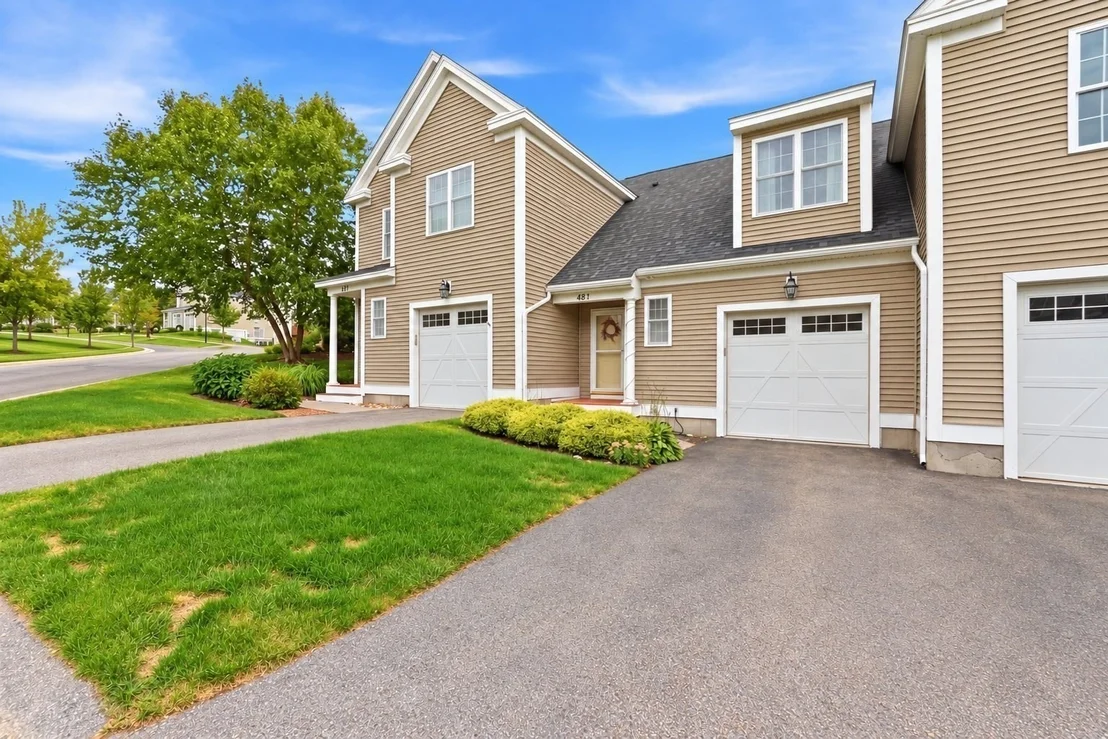 Photo of Unit B at 42 Longview Cir