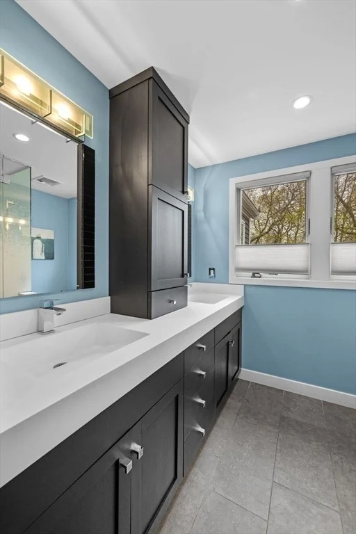 Photo of 3 Beacon Heights Ln
