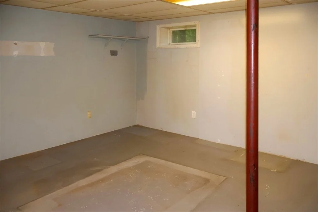 Photo of 94 Whitins Rd