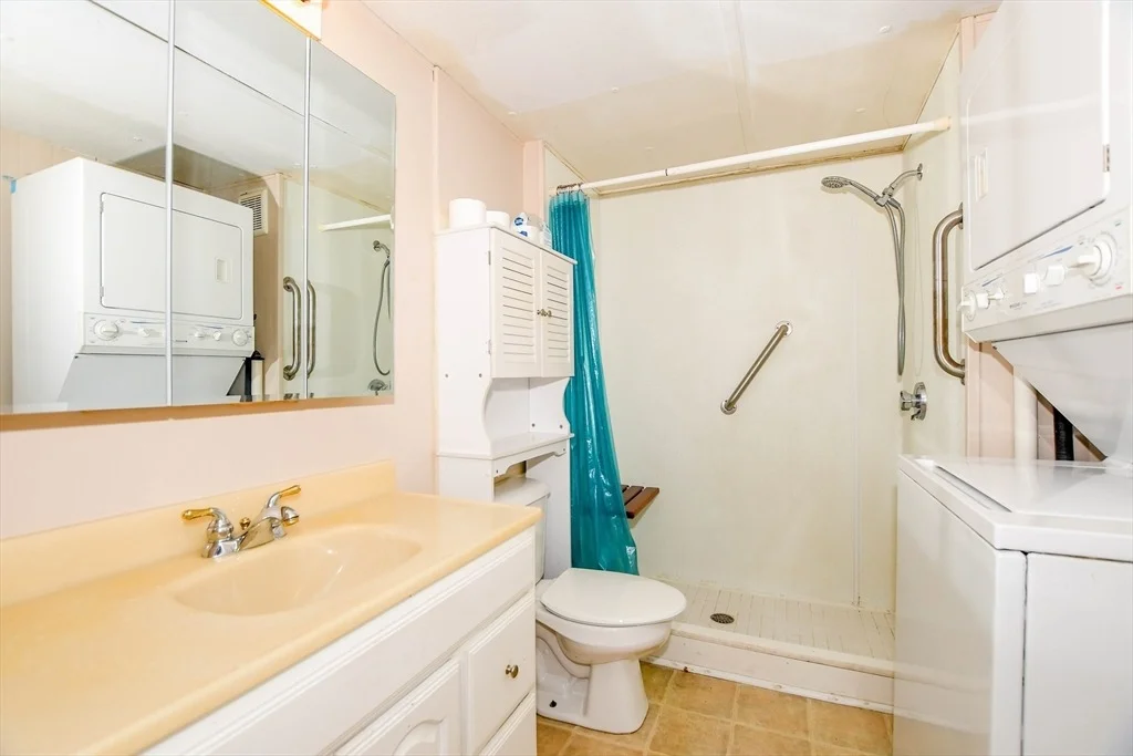 Photo of 24 Kimberly Ct