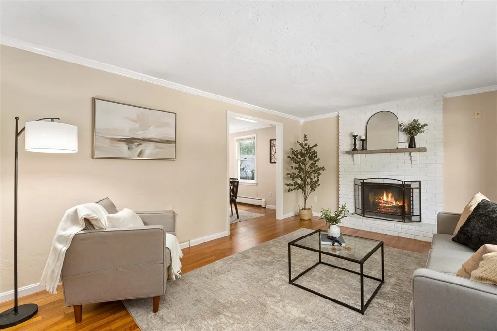 Photo of 77 Forest St