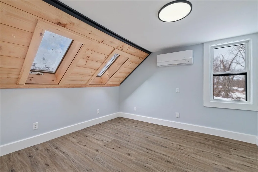 Photo of 294 Boston Road