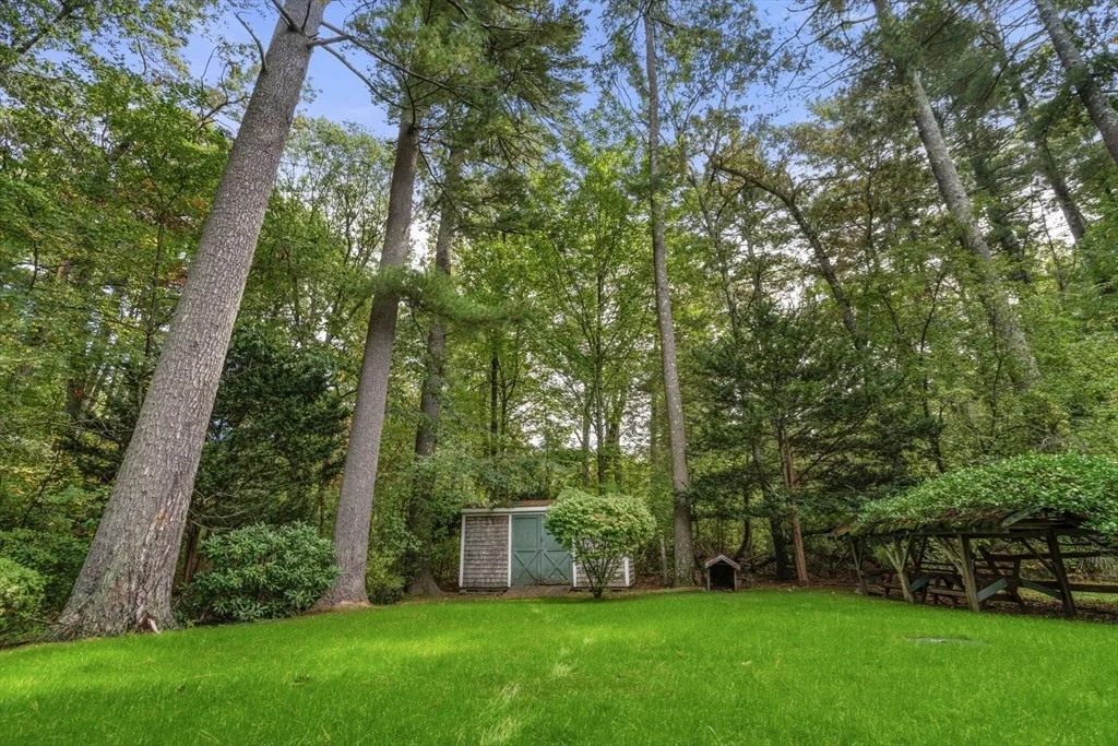 Photo of 97 Barton Dr