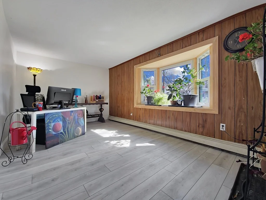 Photo of 11 Great Oak Rd