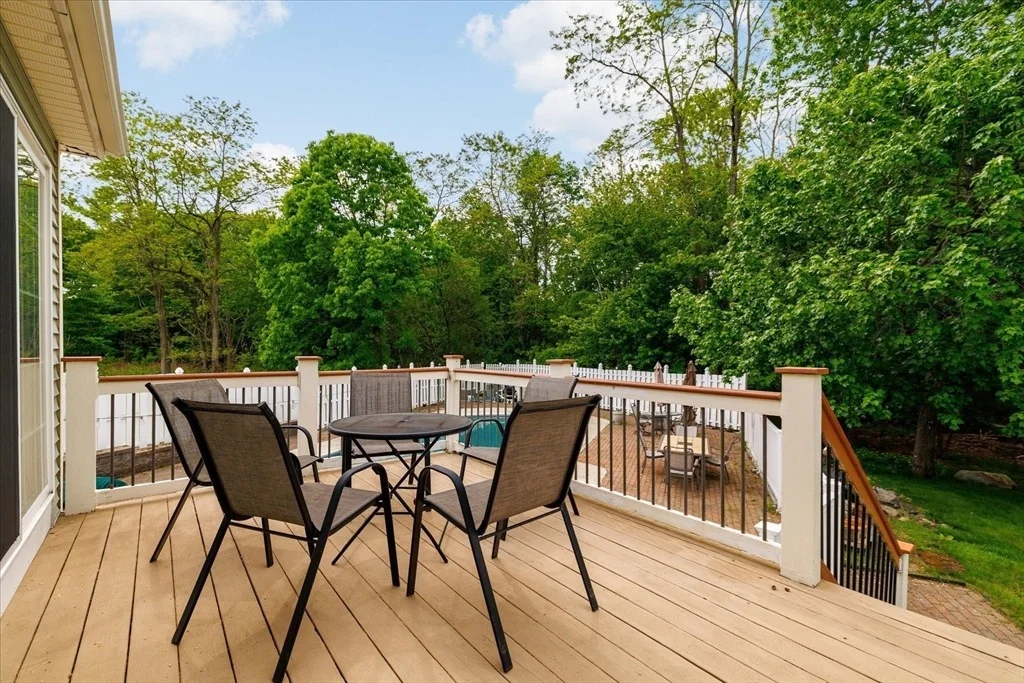 Photo of 8 Cardinal Cir