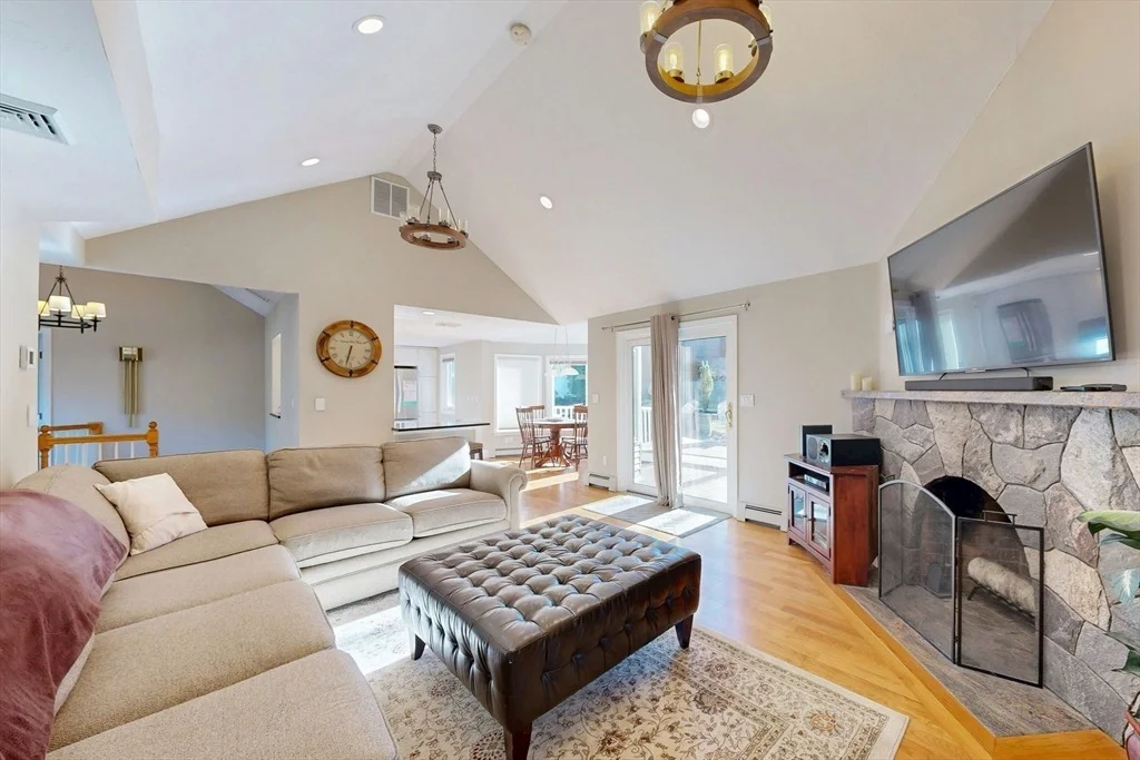 Photo of 14 Baltzer Dr