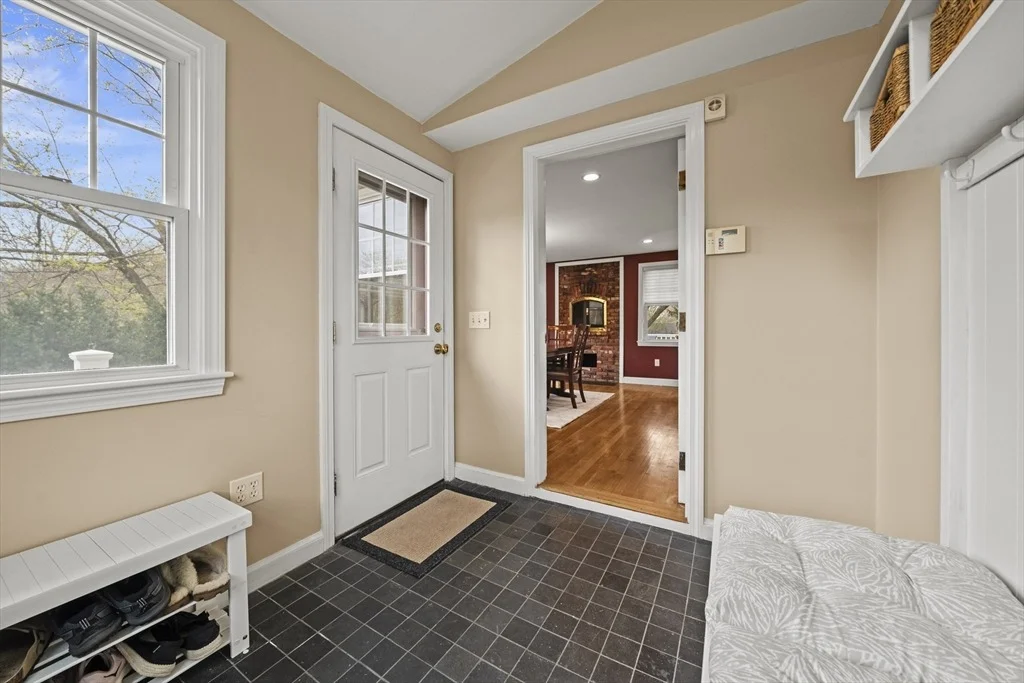 Photo of 10 Newhall Rd