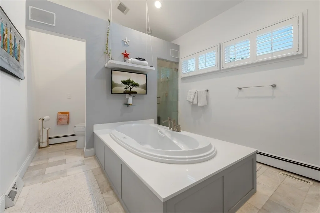 Photo of 43 Ledgebrook Avenue