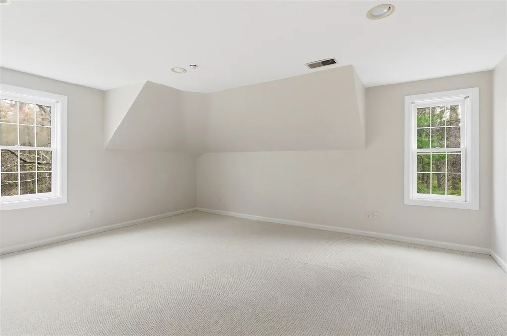 Photo of 8 Charles Davis Dr