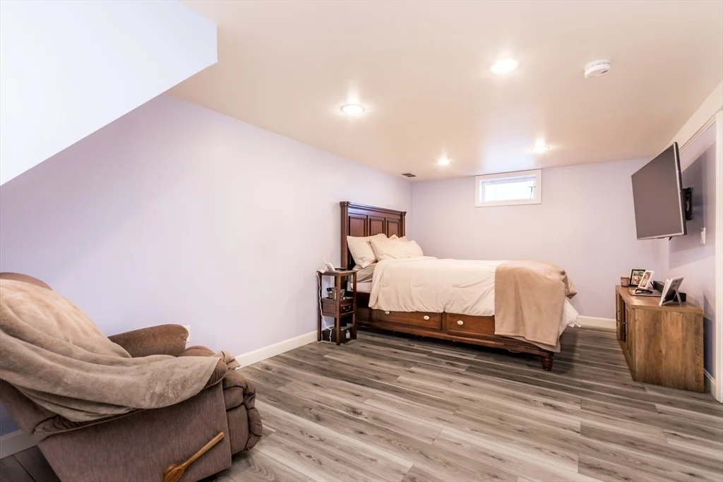 Photo of 4 Standish Ave