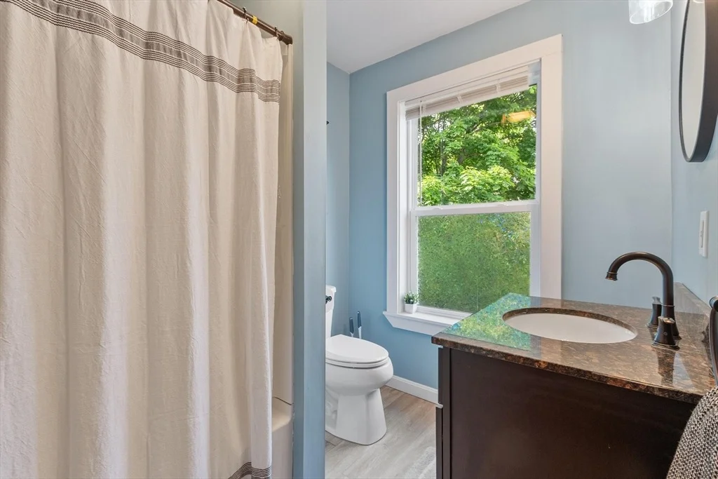 Photo of 147 Wallingford Ave