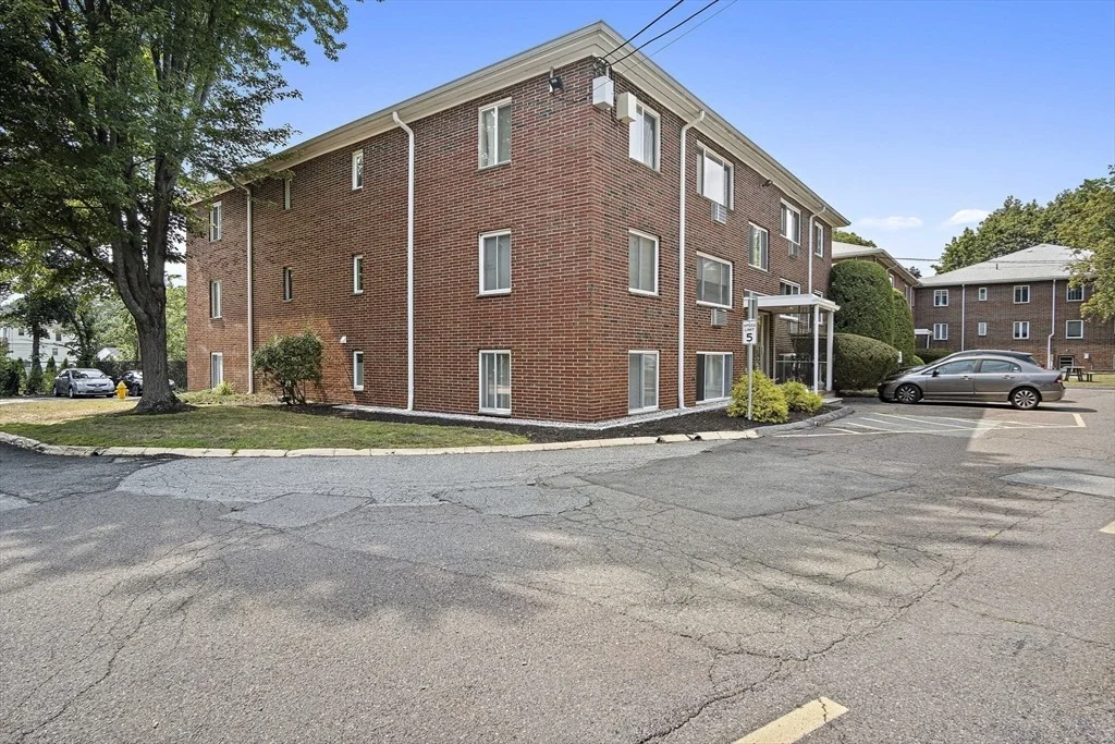 Photo of Unit 3 at 3 Albert Dr