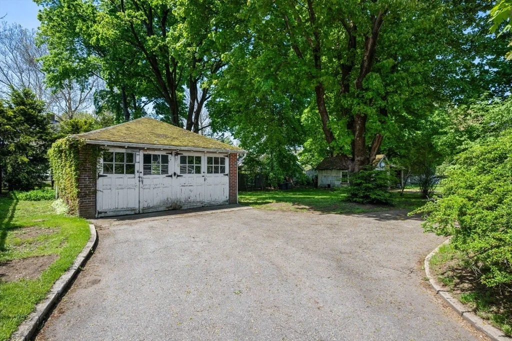 Photo of 282 Marrett Road