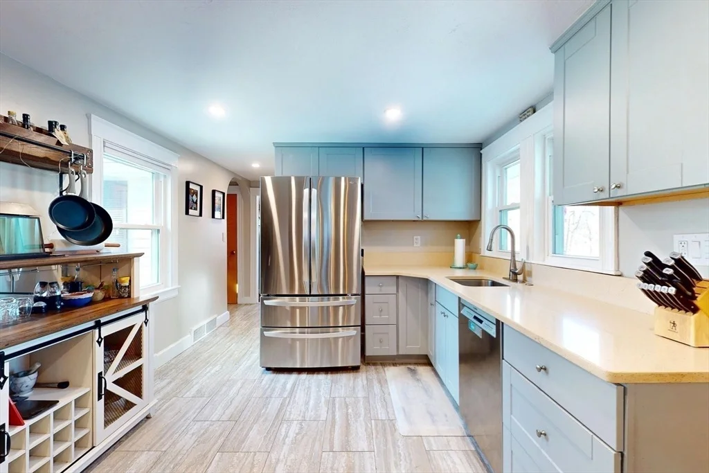 Photo of 1393 Trapelo Road