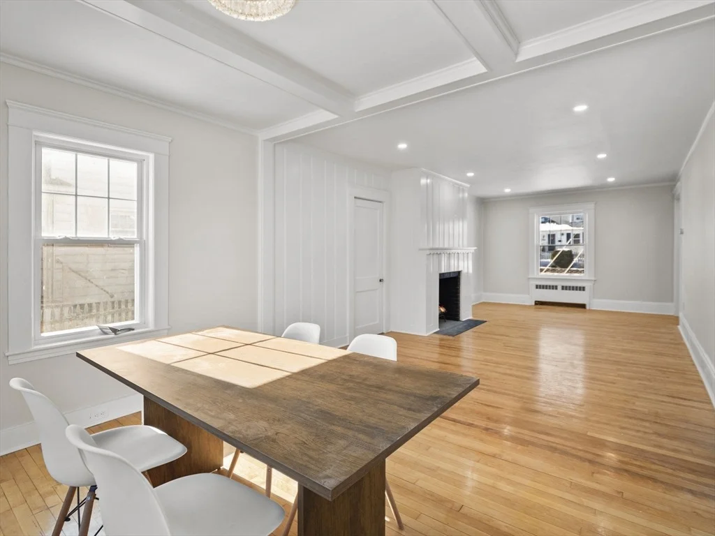 Photo of 329 Burncoat Street