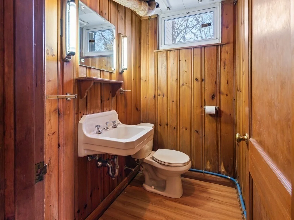 Photo of 42 Ellis Dr.