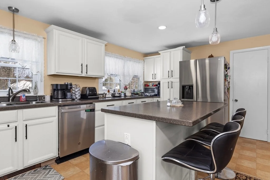 Photo of 85 Marion Ave
