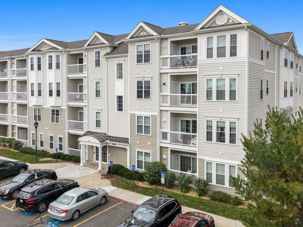 Photo of Unit 103 at 170 Clocktower Dr