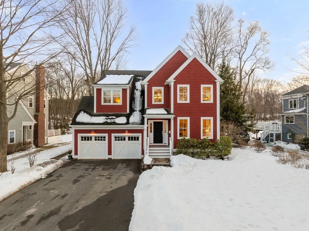 Photo of 12 Vaille Ave