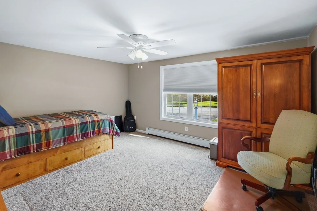 Photo of 14 Oak Cir