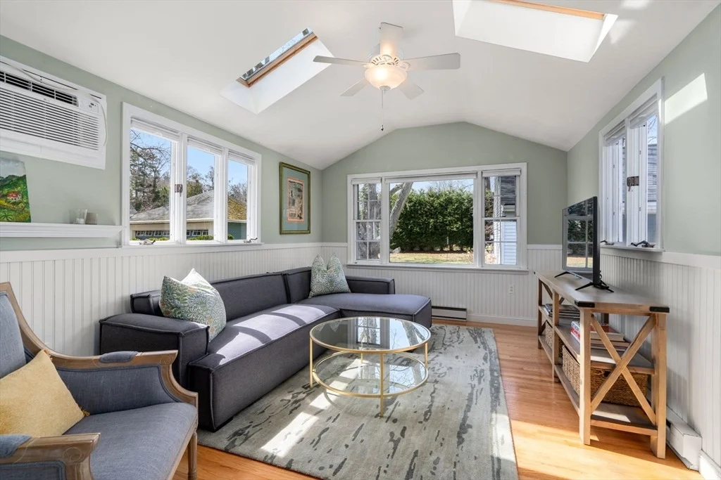Photo of 16 Wendell Park