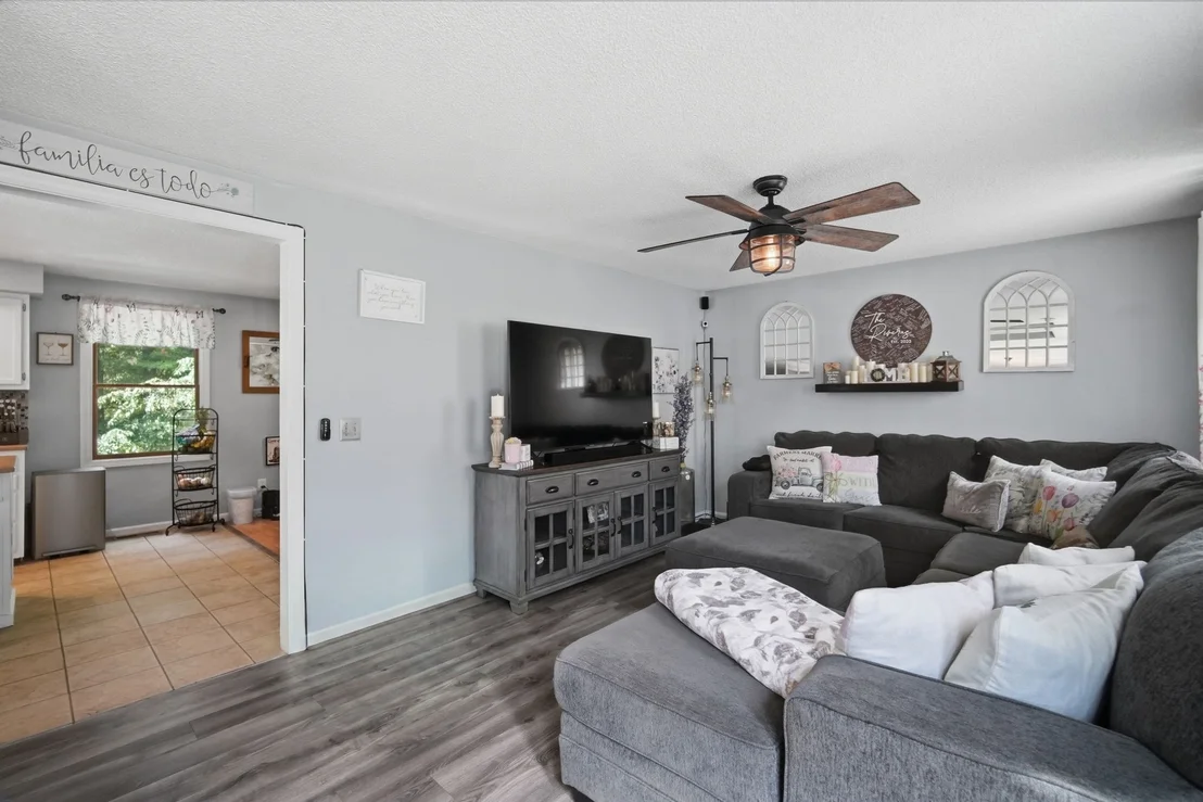 Photo of 19 Stephanie Cir