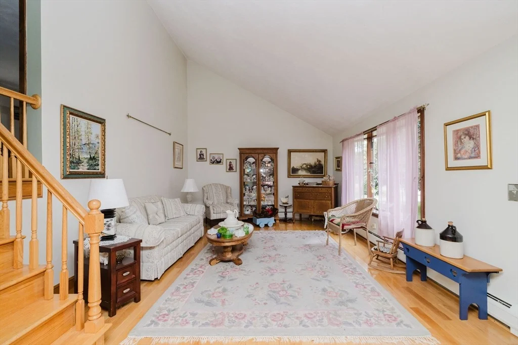 Photo of 848 N Main St