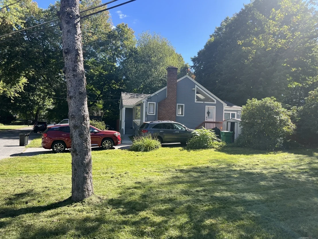 Photo of 3 Macintosh Ln