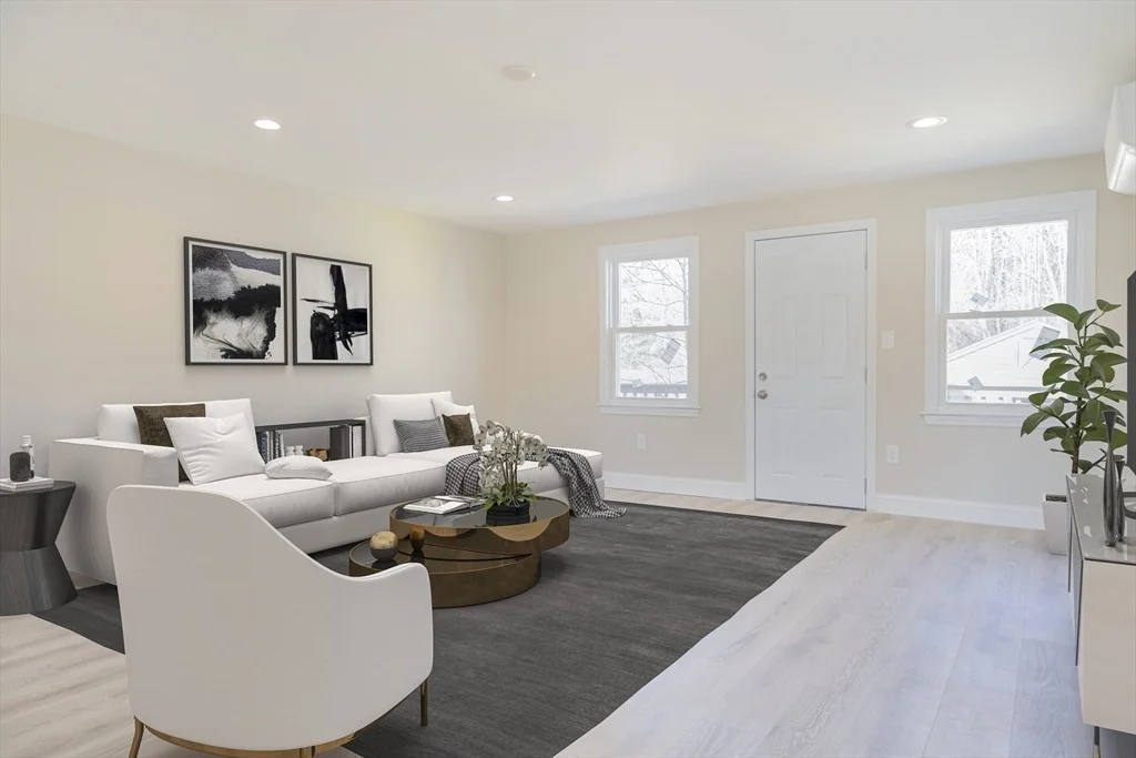 Photo of 72 Laurel Dr