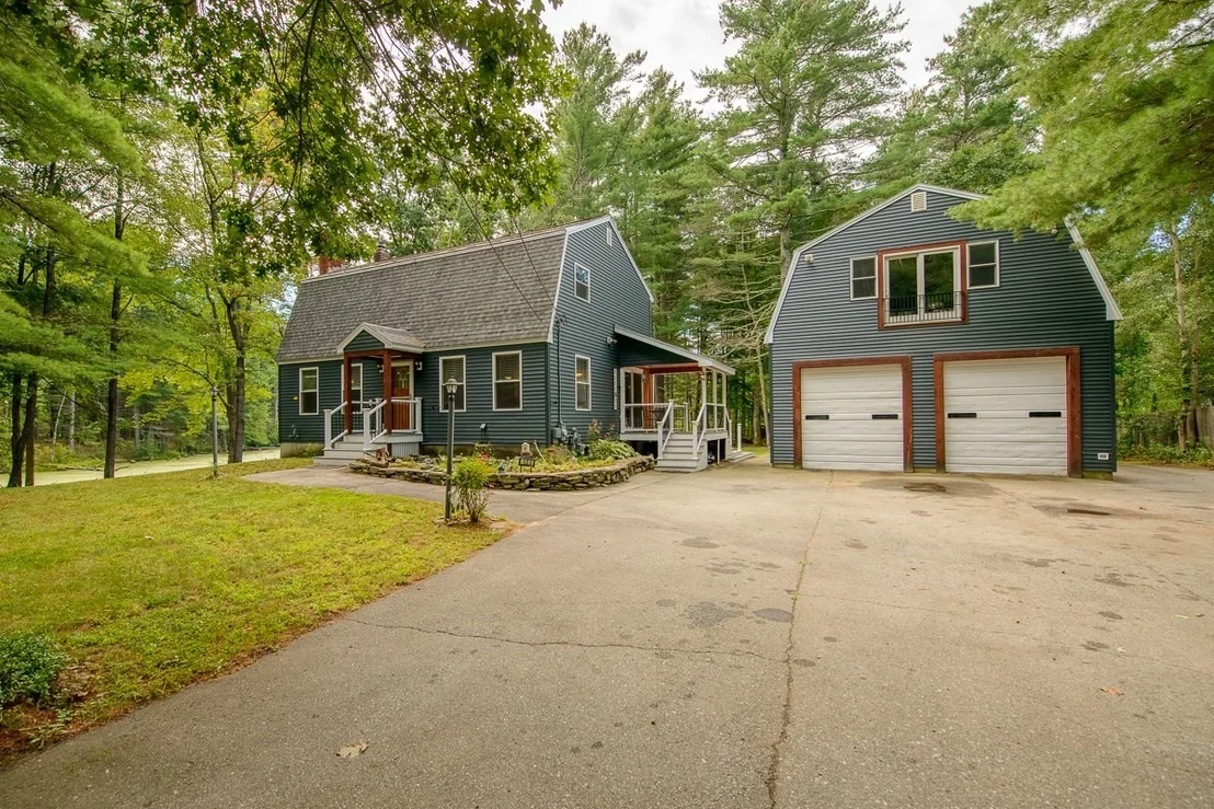 Photo of 135 Lowell Rd