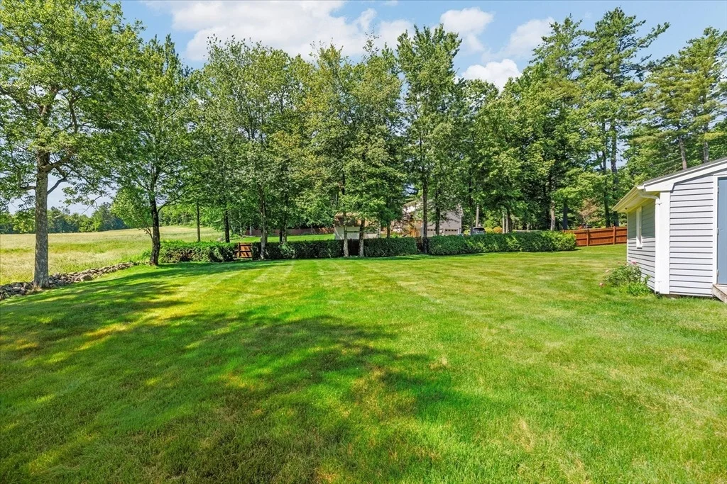 Photo of 2 Fox Run Rd