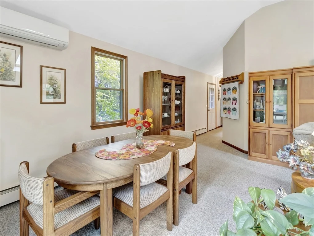 Photo of 93 Spring Hill Dr