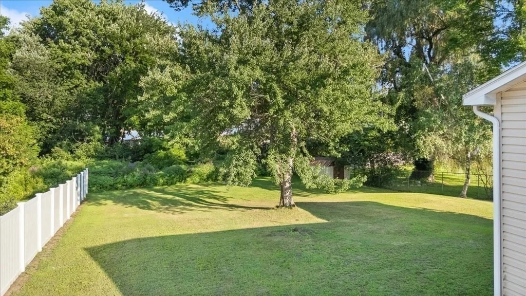 Photo of 15 Blue Jay Avenue