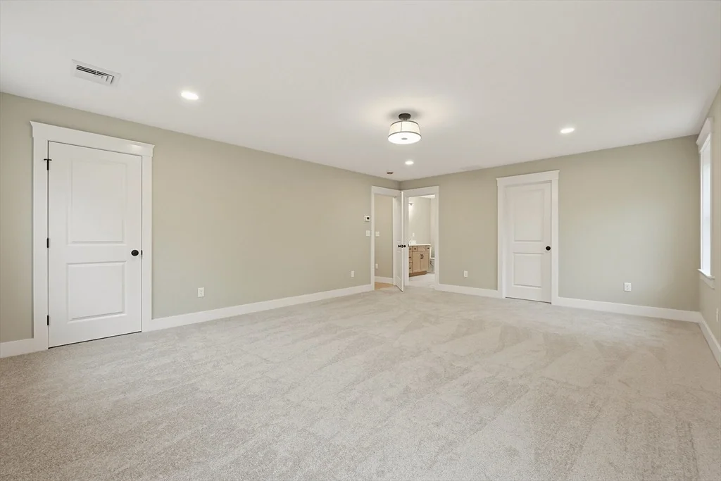 Photo of 86 Plain Street