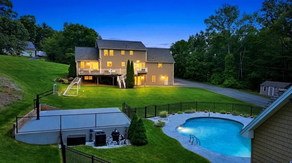 Photo of 21 Hemlock Hollow