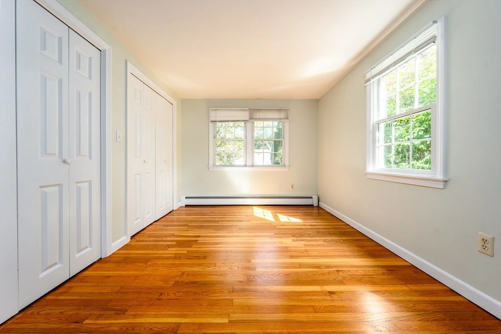 Photo of 21 Wilton Dr
