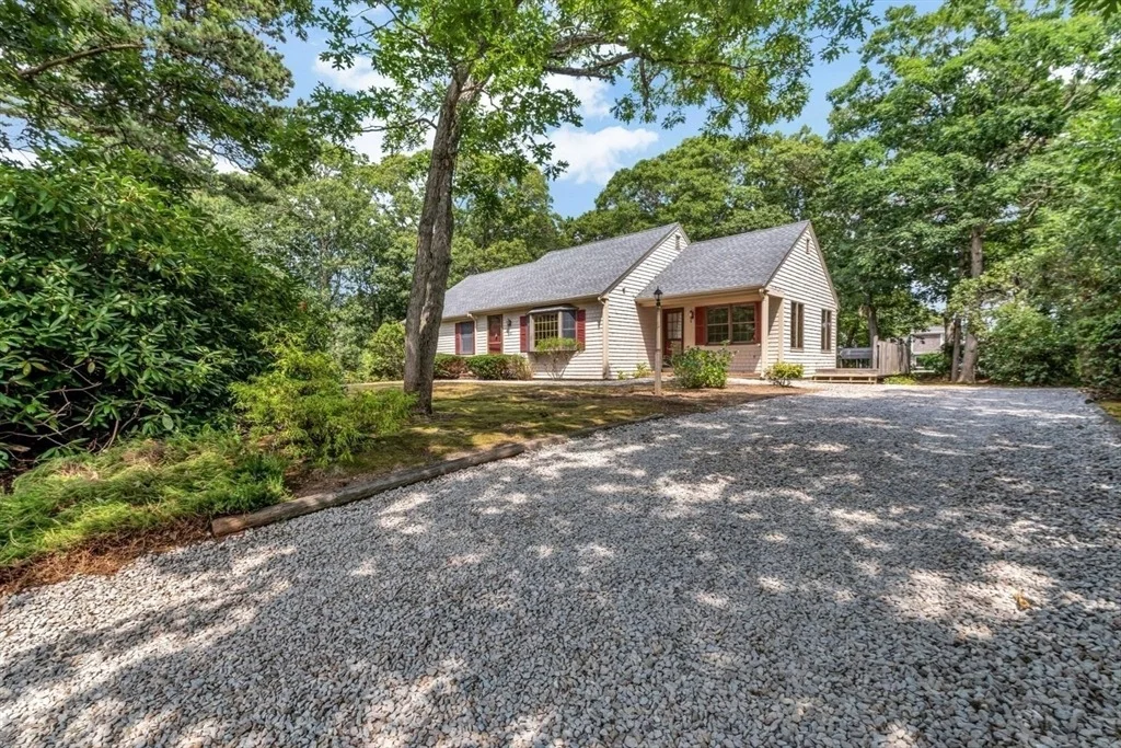 Photo of 116 Bittersweet Dr