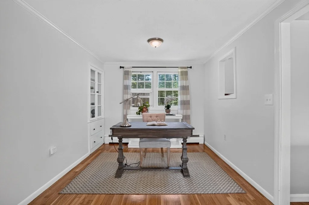 Photo of 8 Charlotte Dr