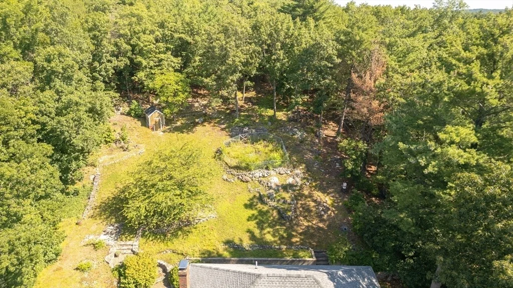 Photo of 12 Parkway Dr
