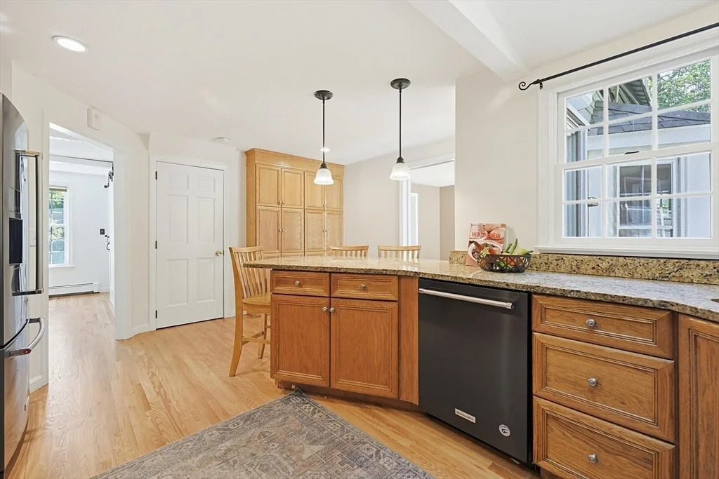 Photo of 203 Pleasant St