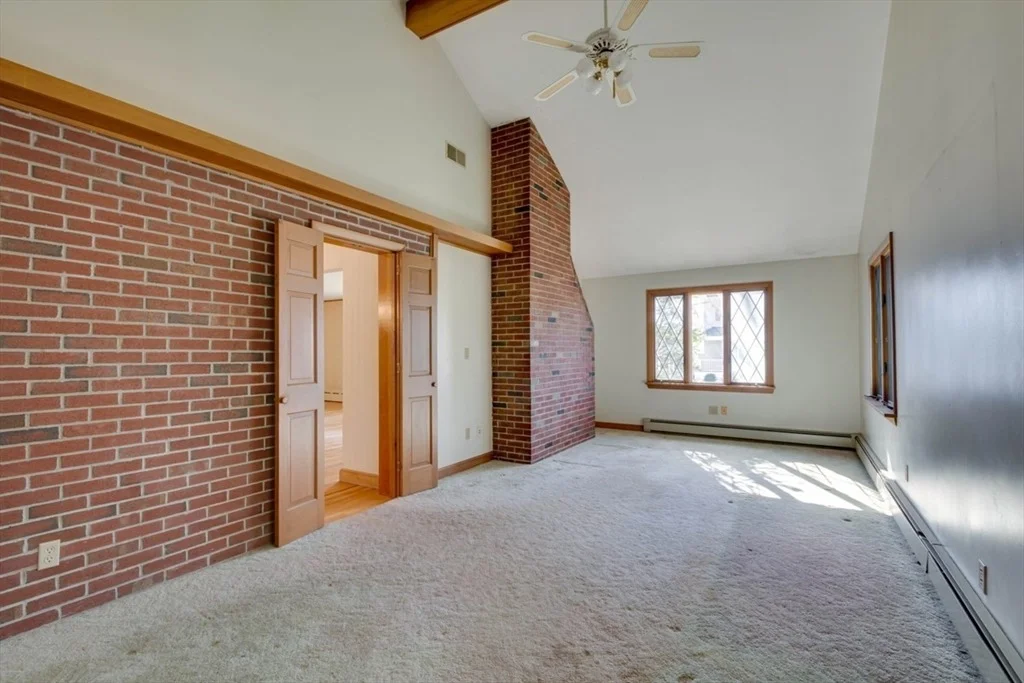 Photo of 5 Longmeadow Rd