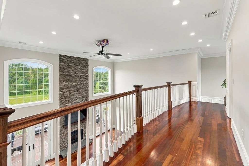 Photo of 857 Main St
