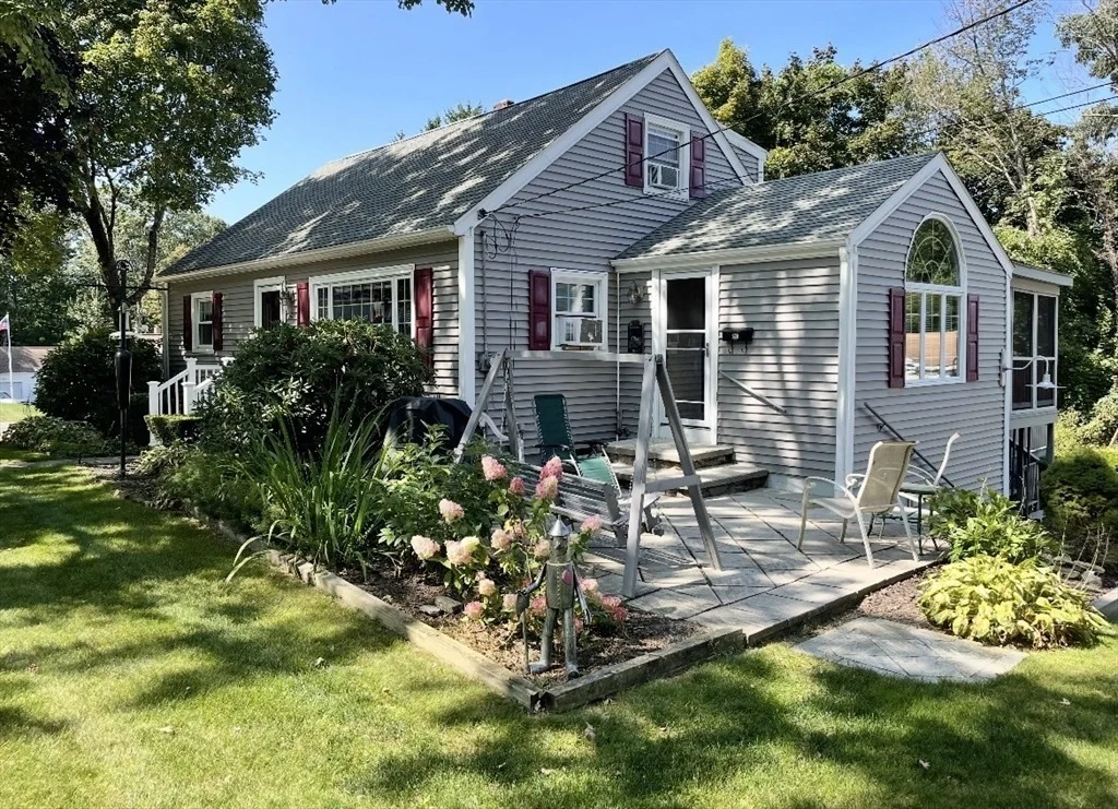 Photo of 10 Brookside Drive