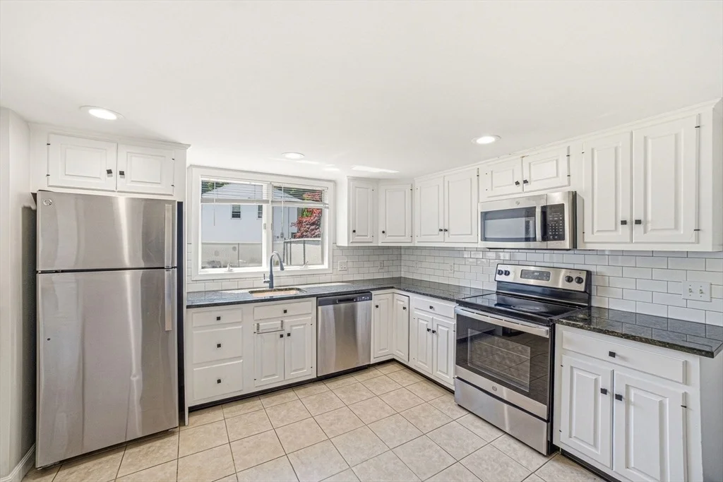 Photo of 4 Newhall Ave