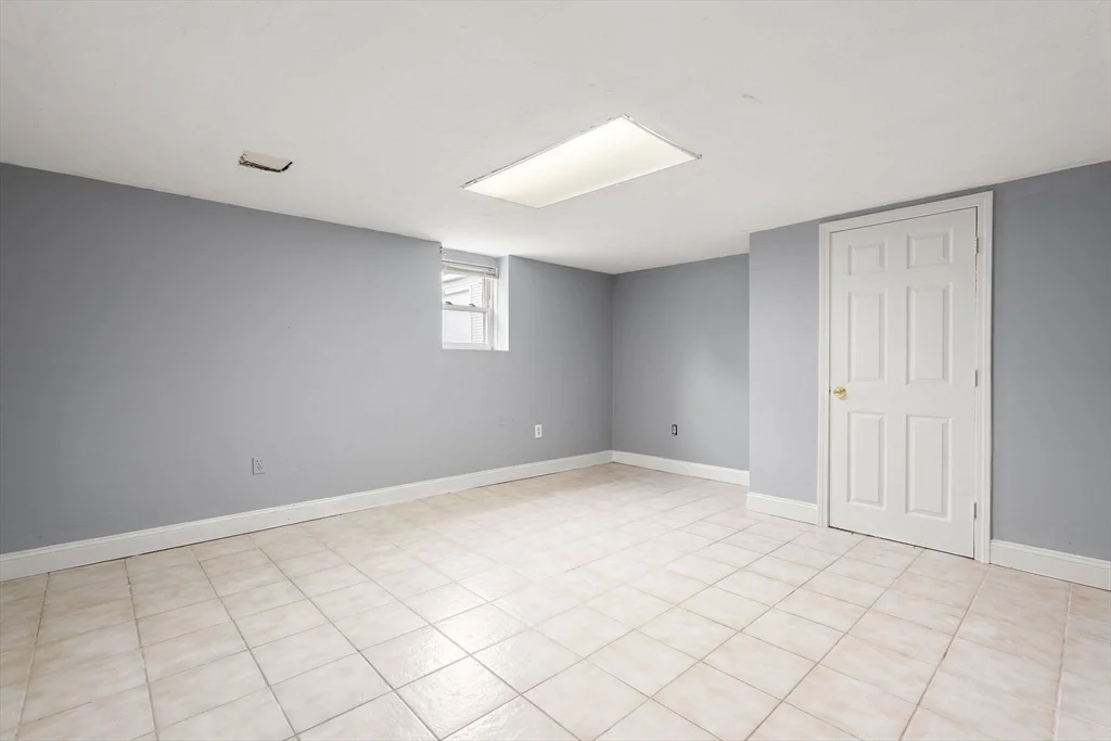 Photo of 101 Kenberma St