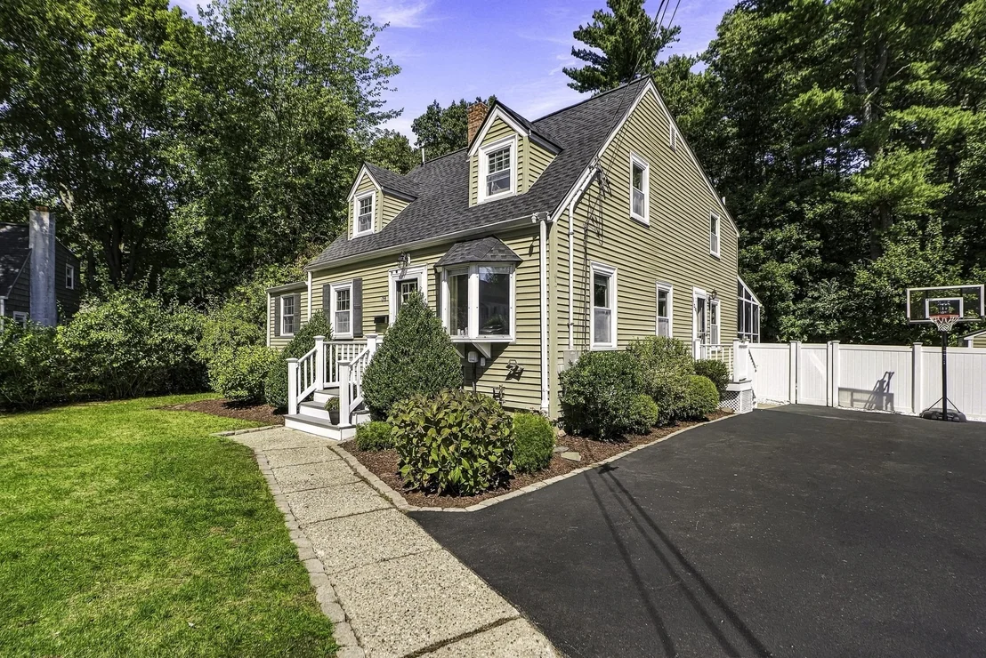 Photo of 34 Audrea Rd