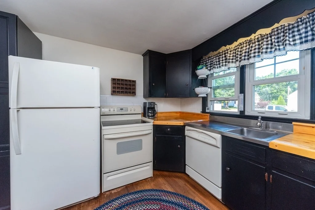 Photo of 117 River St